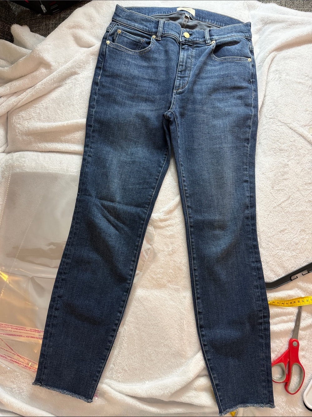 DL1961 Women's Dark Indigo Skinny  Jeans 2492